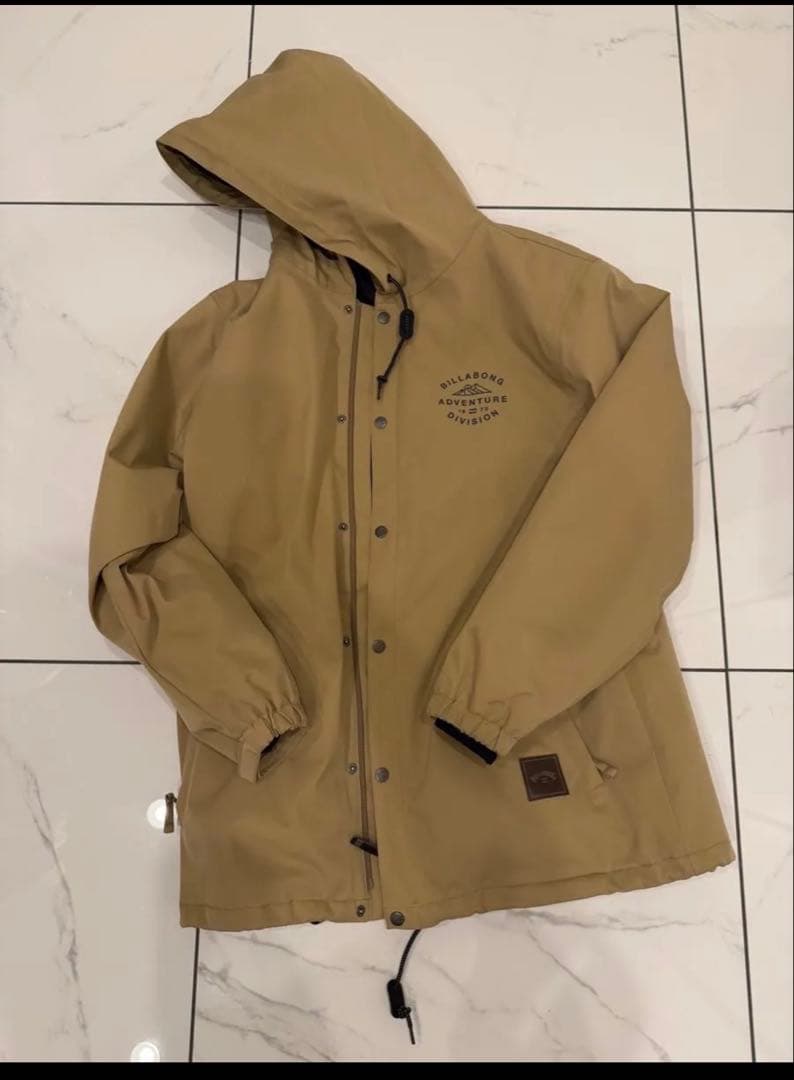 専用です　BILLABONG スノーボード　ウェアベージュ　パンツ黒　セット
