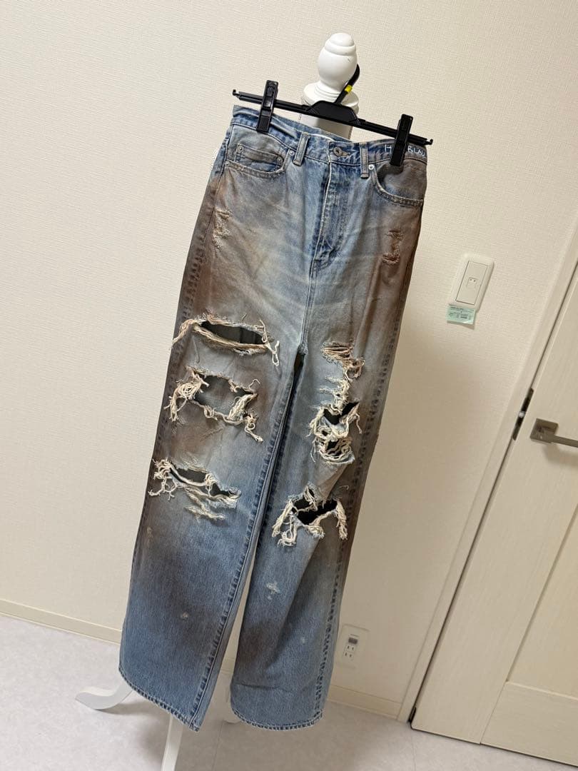 あのちゃん HELLBLAU ダメージデニムパンツ（BLUE）