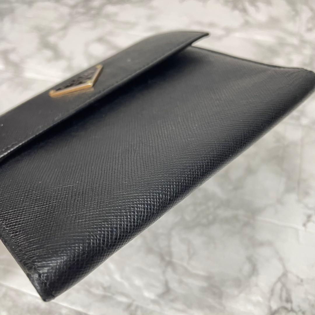 PRADA サフィアーノレザー 三つ折り財布 三角ロゴ付きウォレット 黒