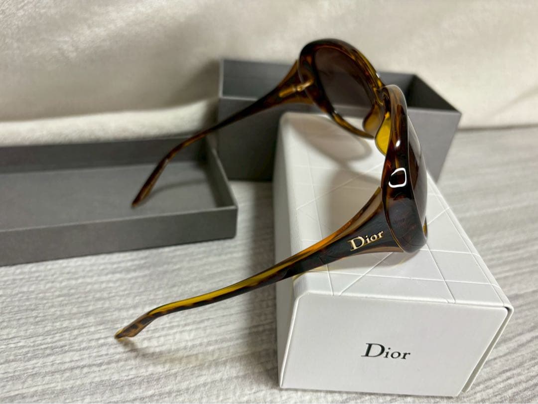 プ*ス様 Dior レディースサングラス
