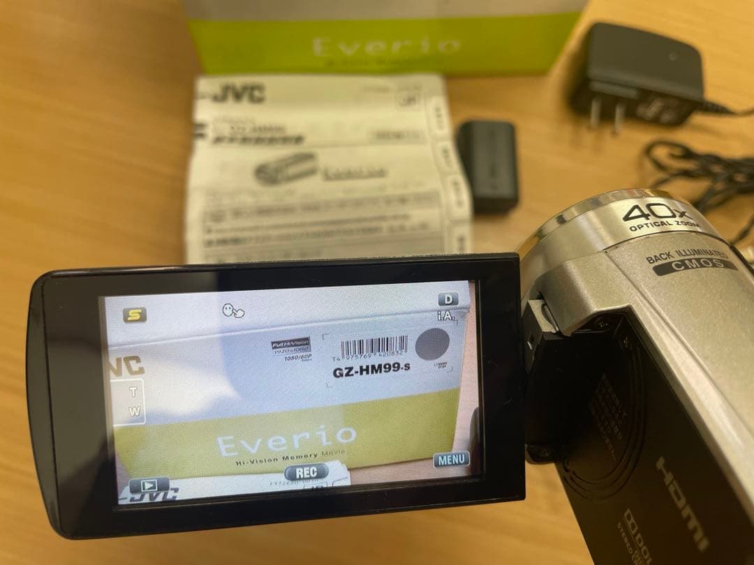 動作確認済み　JVC Victor Everio GZ-HM99 ビデオカメラ