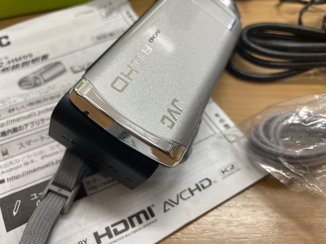 動作確認済み　JVC Victor Everio GZ-HM99 ビデオカメラ