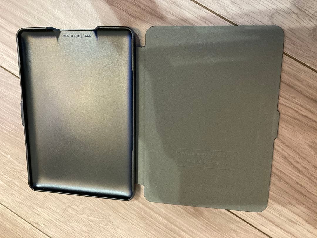 Amazon Kindle Paper white本体 + 専用カバー