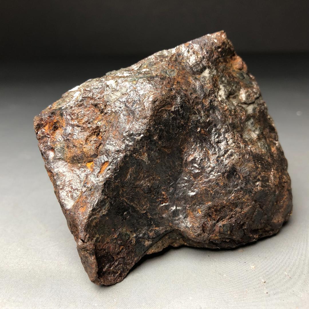 ひ*ち様 アルタイ隕石　隕石 鉄隕石　エンドカット　ナチュラル　重さ約550ｇ