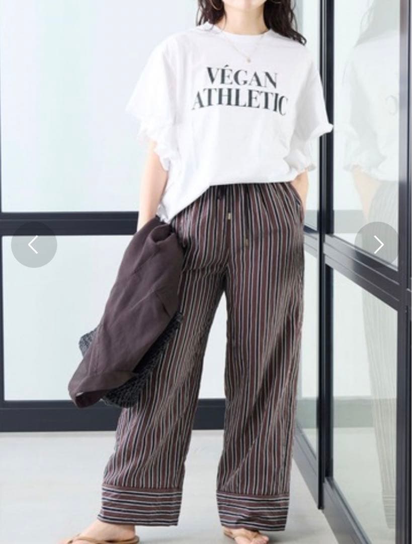 “VEGANATHLETIC\"ロゴフリルスリーブTシャツ