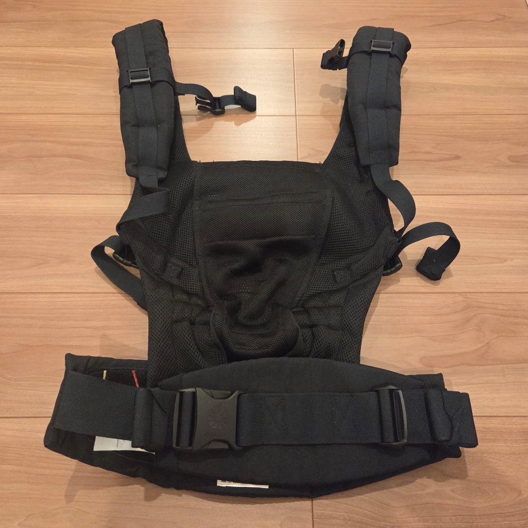 【美品】エルゴベビー Adapt クールエアメッシュ ブラック 抱っこ紐