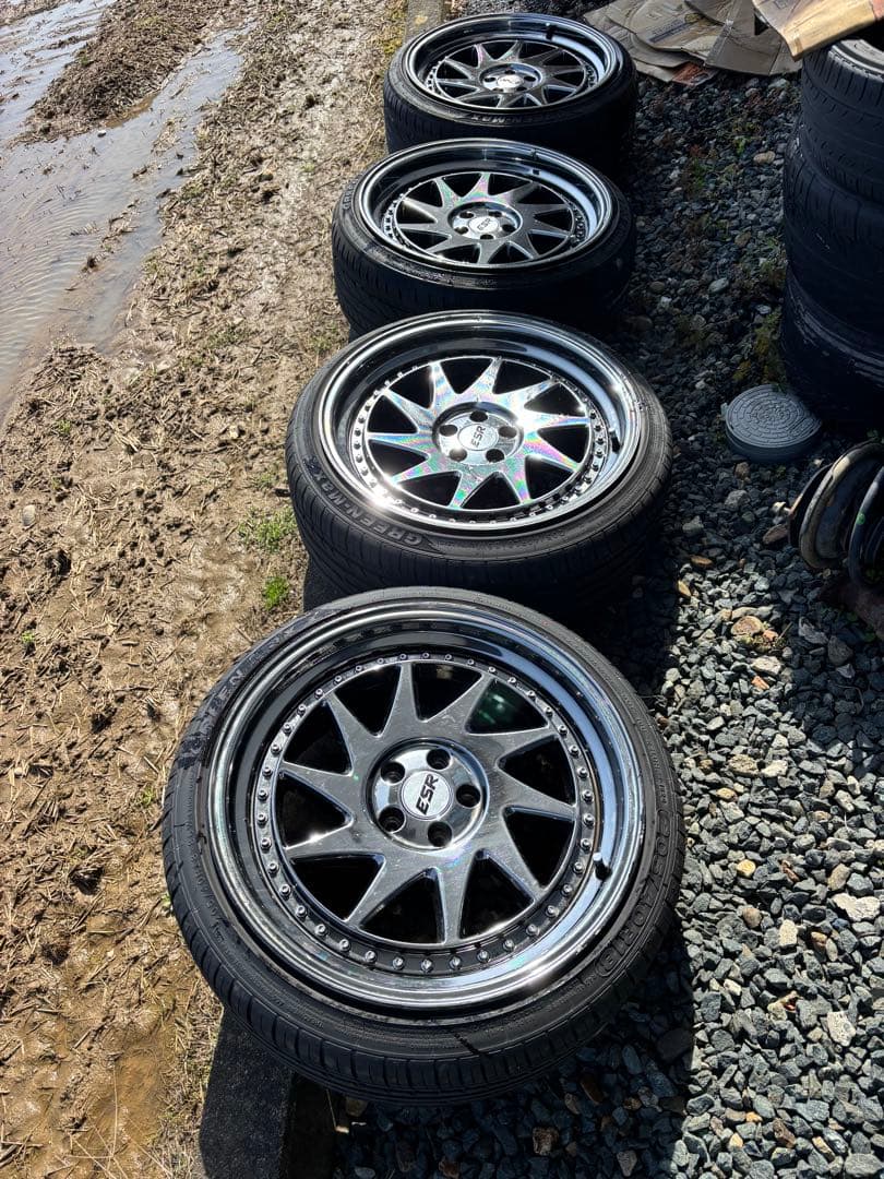ESR ホイール　18インチ　8.5j+30 pcd100 5H