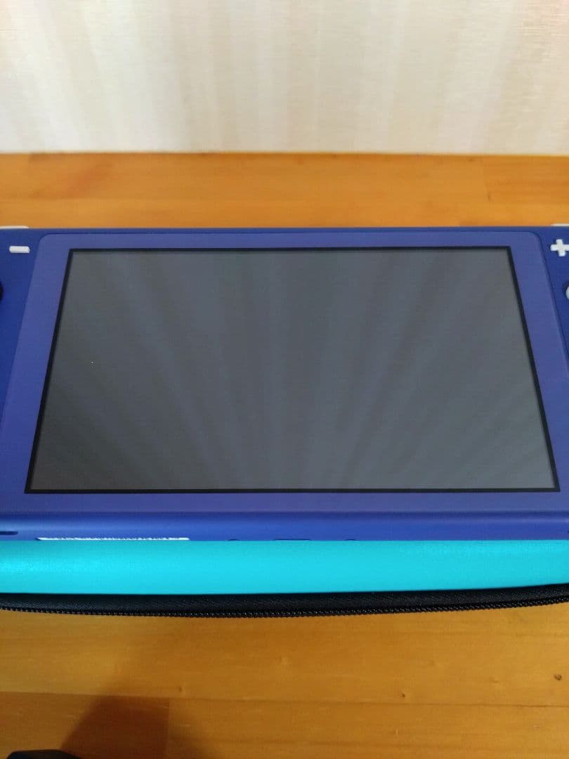 スイッチライト　青 充電器・ケース付　初期化済 使用少ない美品です！