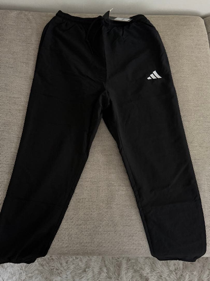 【】adidas ウィンドブレーカー　上下セット　新品未使用
