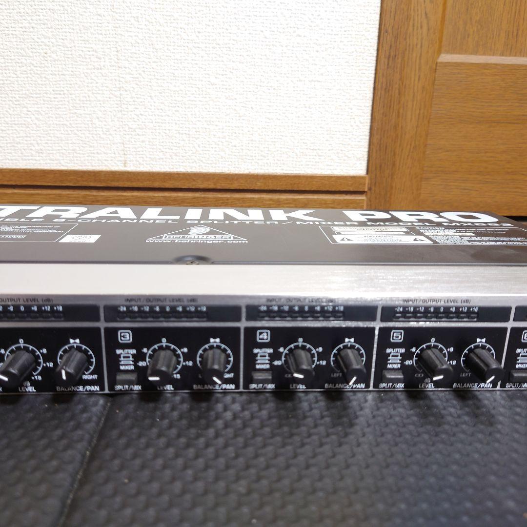 BEHRINGER ULTRALINK PRO MX882スプリッターミキサー②