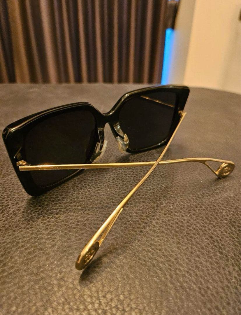 GUCCI GG0435SA ブラックサングラス