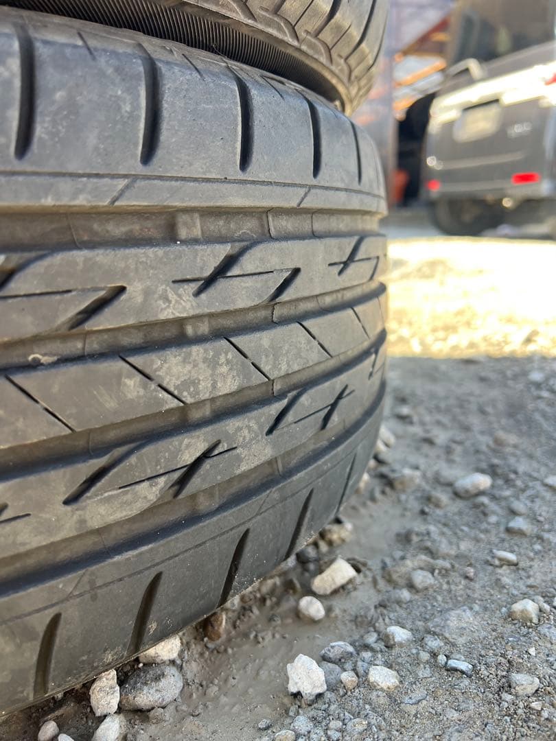 ブリヂストン　ネクストリー　225/45r18 20年製　8部山　バリ山