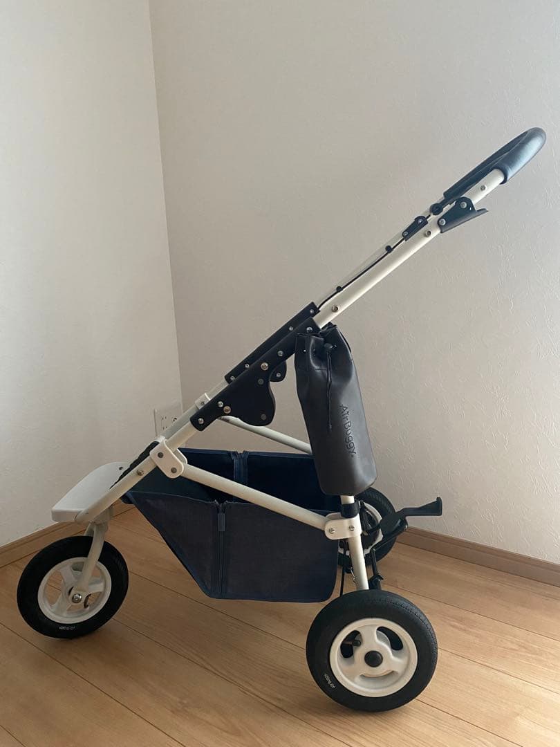 【美品】エアバギー ホワイト×ブラウン AIRBUGGY フレームのみ