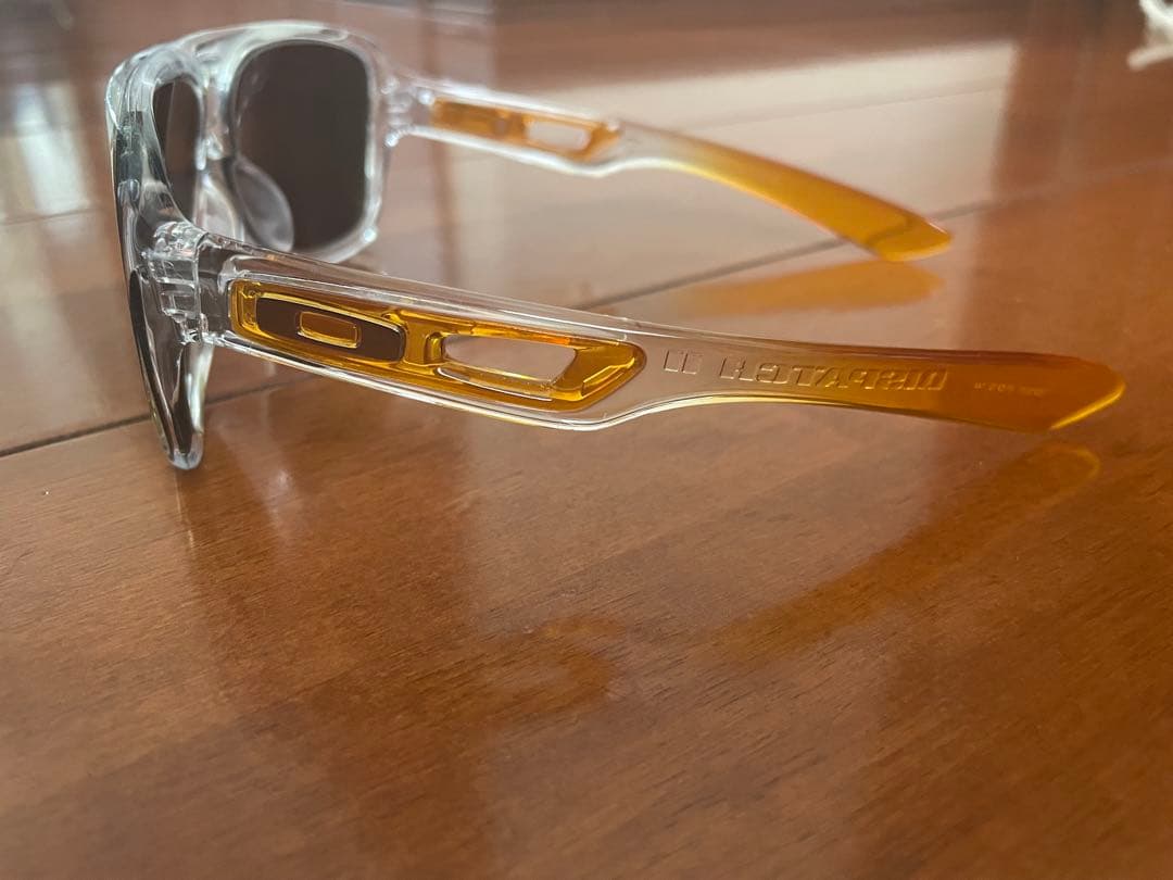 Oakley Holbrook クリアフレーム サングラス