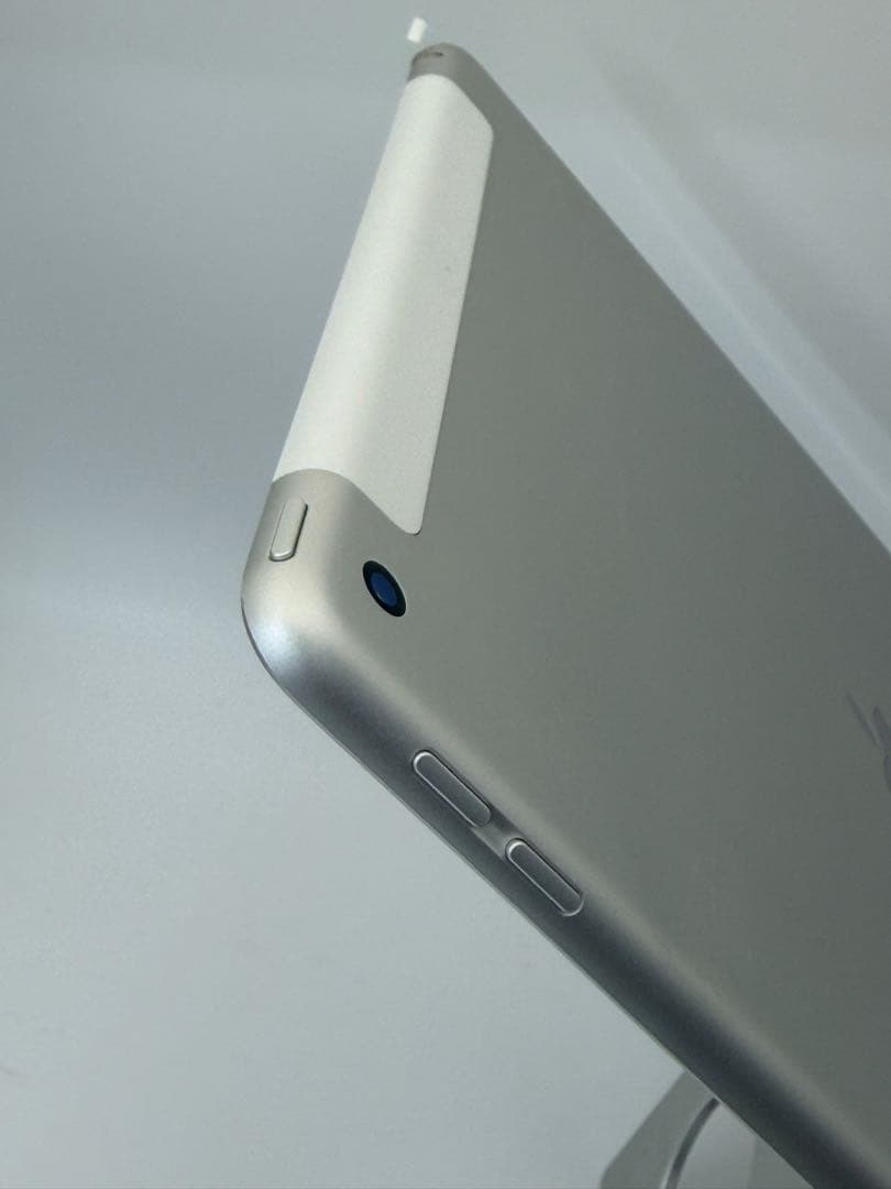 iPad 第8世代 128GB