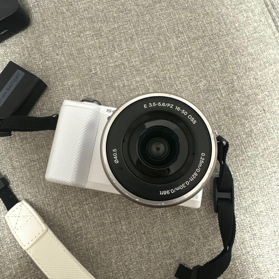 美品 Sony α5000 ILCE-5000 レンズキット セット