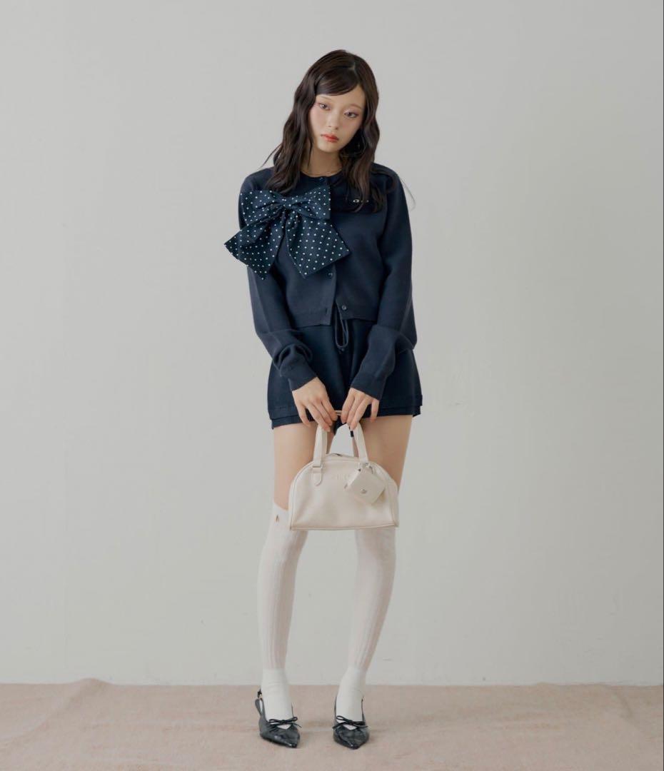 chico リボンコンパクトニットカーディガン　ネイビー　1月31日までの出品