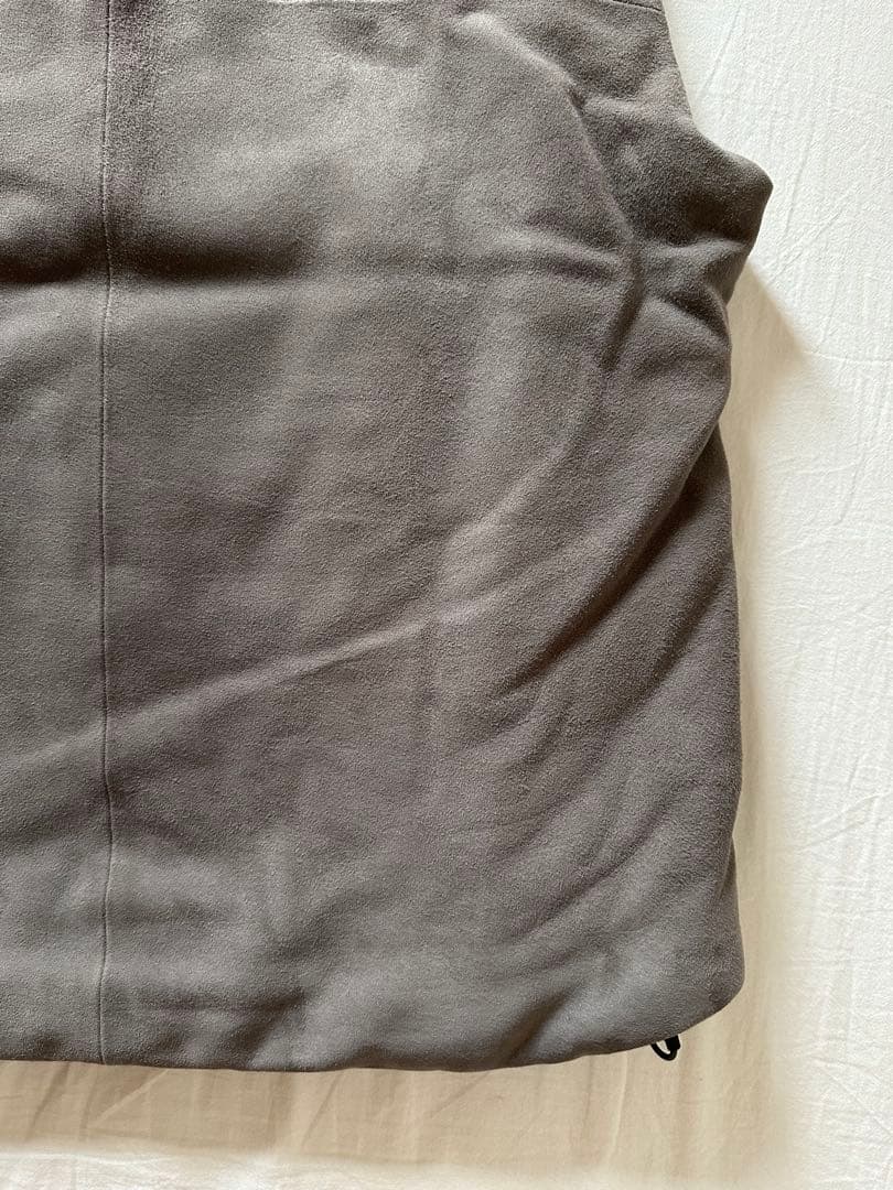 トップス mononnative HIKER PUFF VEST SHEEP