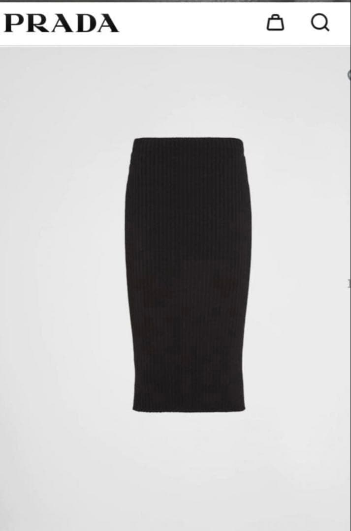 週末限定価格　新品PRADA プラダ　リブニットタイトスカートトライアングルロゴ