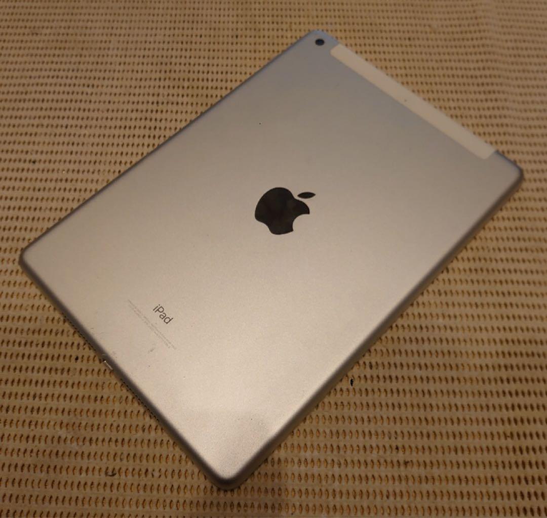 完動品SIMフリーiPad第5世代(A1823)本体32GB送料込2HLJK