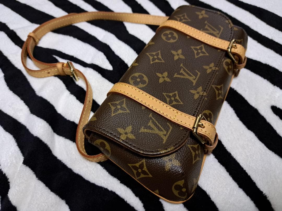 LOUIS VUITTON ボディバッグ モノグラム
