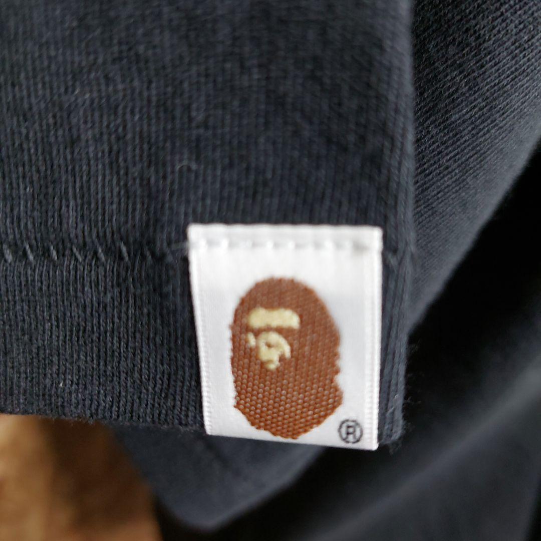 美品 A BATHING APE シャークデザイン ブラックT