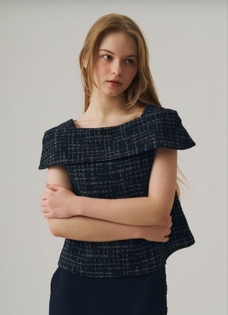 【新品タグ付】elu.Aurora blouse 2Way tweed navy