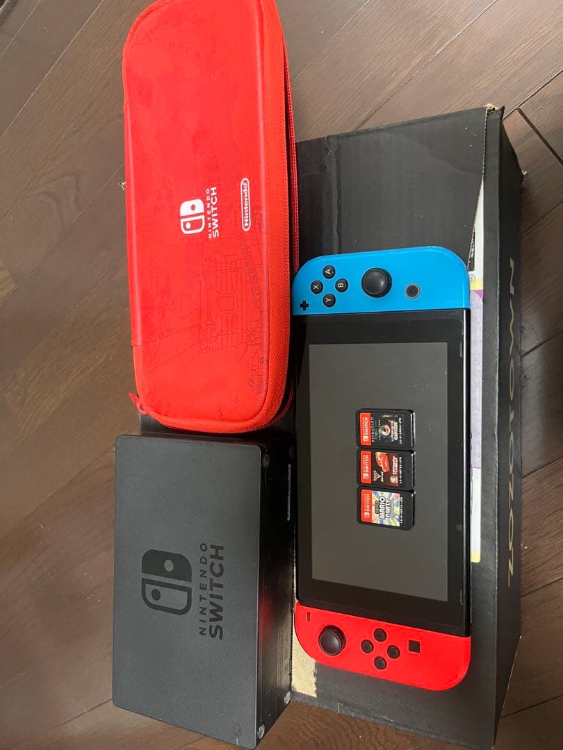 Nintendo Switch 本体 ＋カセット＋入れ物