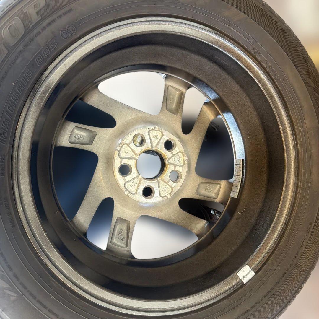 新型シエンタ　10系シエンタ　アルミホイール1本　中古　24年製　タイヤ付き