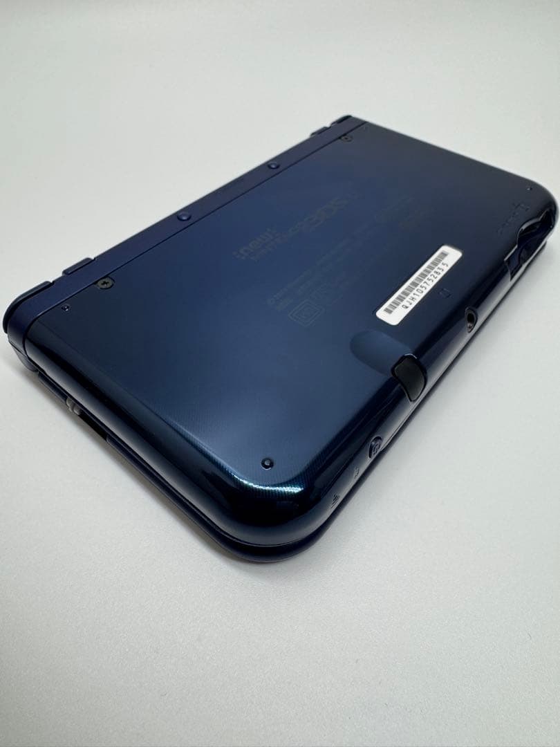 【完品・美品】Newニンテンドー3DS LL メタリックブルー
