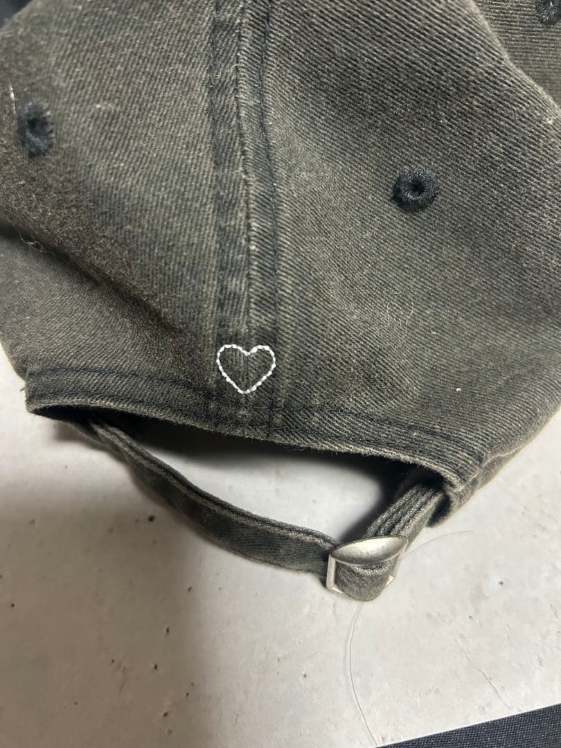 BASICKS/NEW ERA キャップ　ダメージ加工