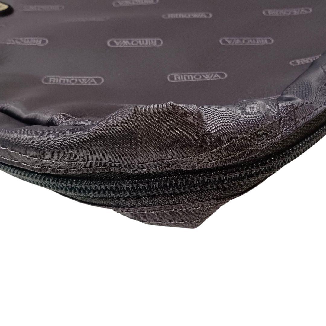 【極美品】リモワ RIMOWA トラベルポーチ　衣類収納 巾着 ラウンドジップ