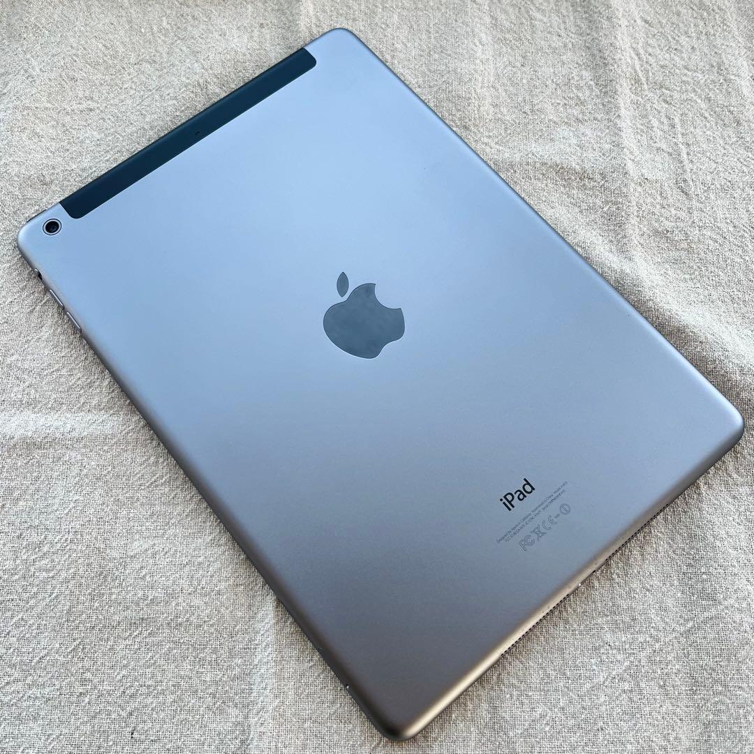 Apple iPad Air 第一世代 シルバー 本体 + ケーブル