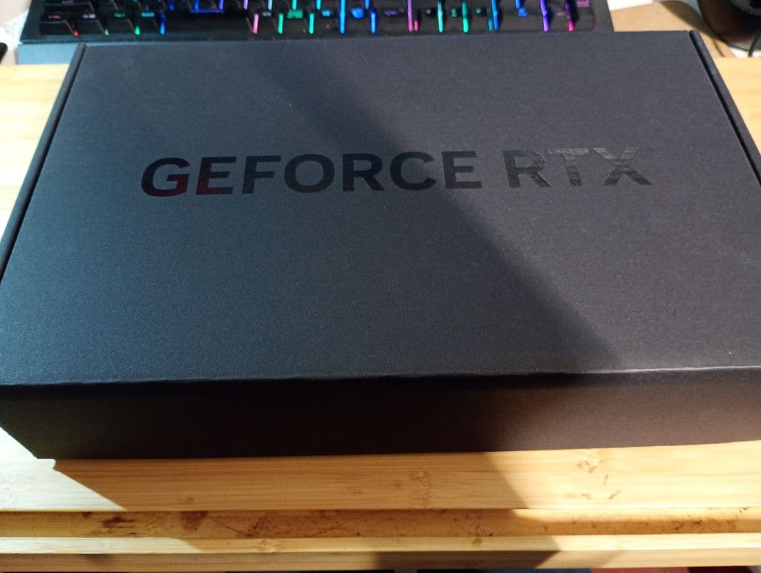 NVIDIA RTX 1660 ti グラフィックボード　デュアルファン