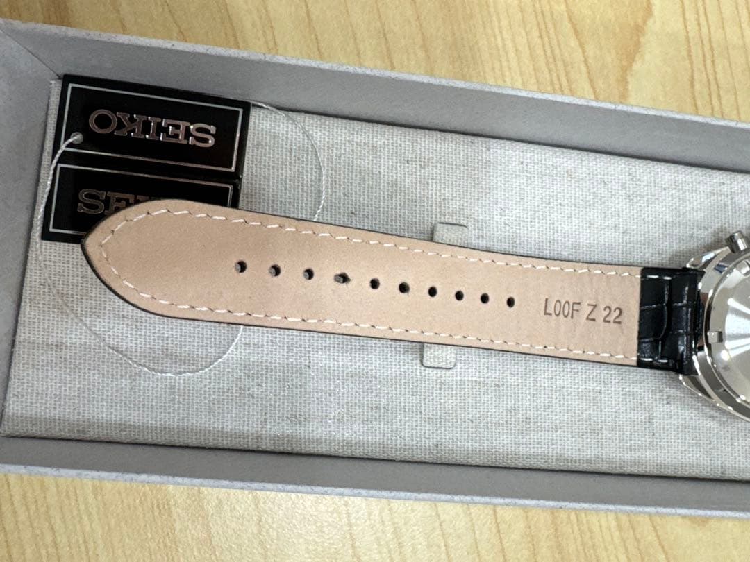 SEIKO クロノグラフ 10BAR シルバー/ブラック　クォーツ