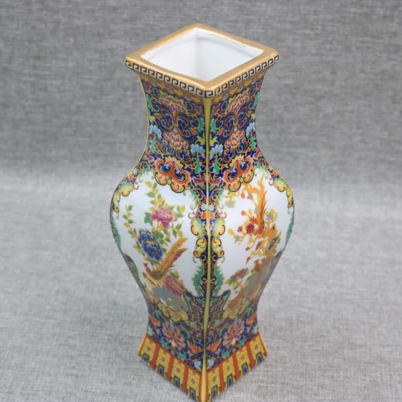 琺瑯彩蒔絵花鳥四方瓶 挿花器 景徳鎮 陶磁器 装飾品 現代工芸品 美術品 置物