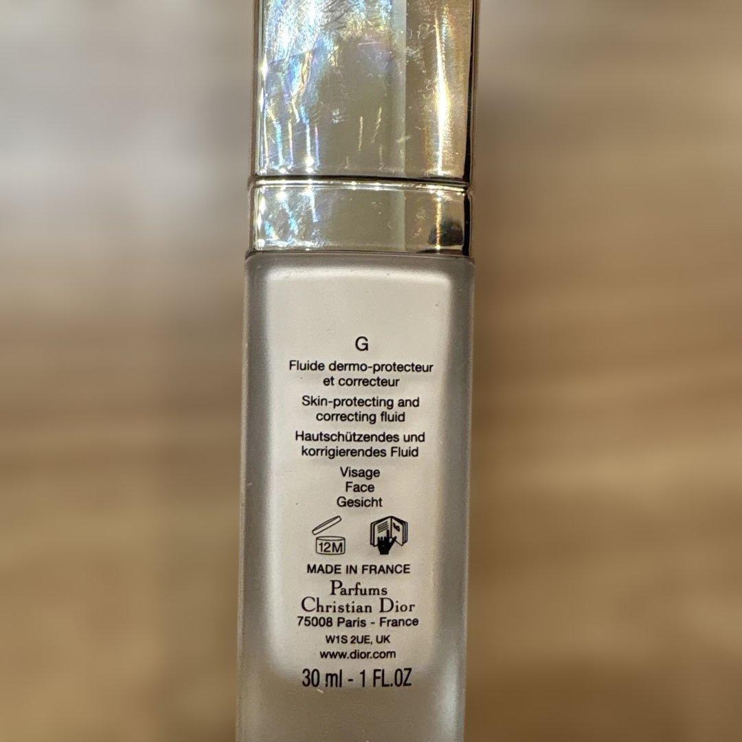 ディオールプレステージホワイトルプロテクターUVルミエールシアーグロウ30ml