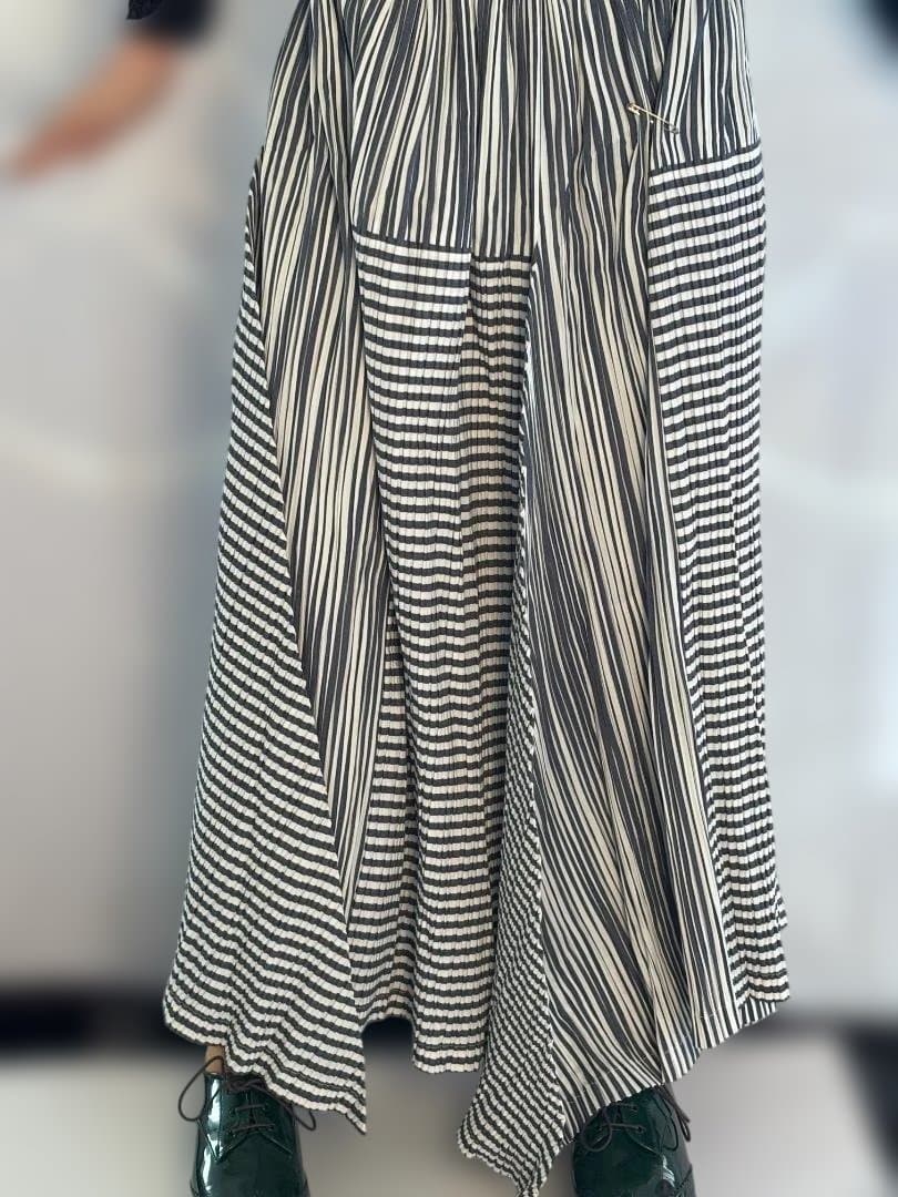 ISSEY MIYAKE プリーツ ミックスストライプ ロング スカート