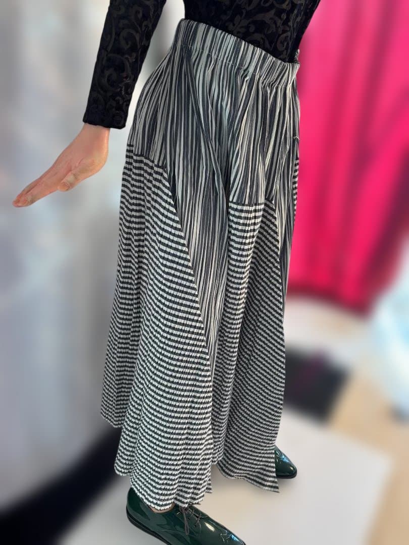 ISSEY MIYAKE プリーツ ミックスストライプ ロング スカート