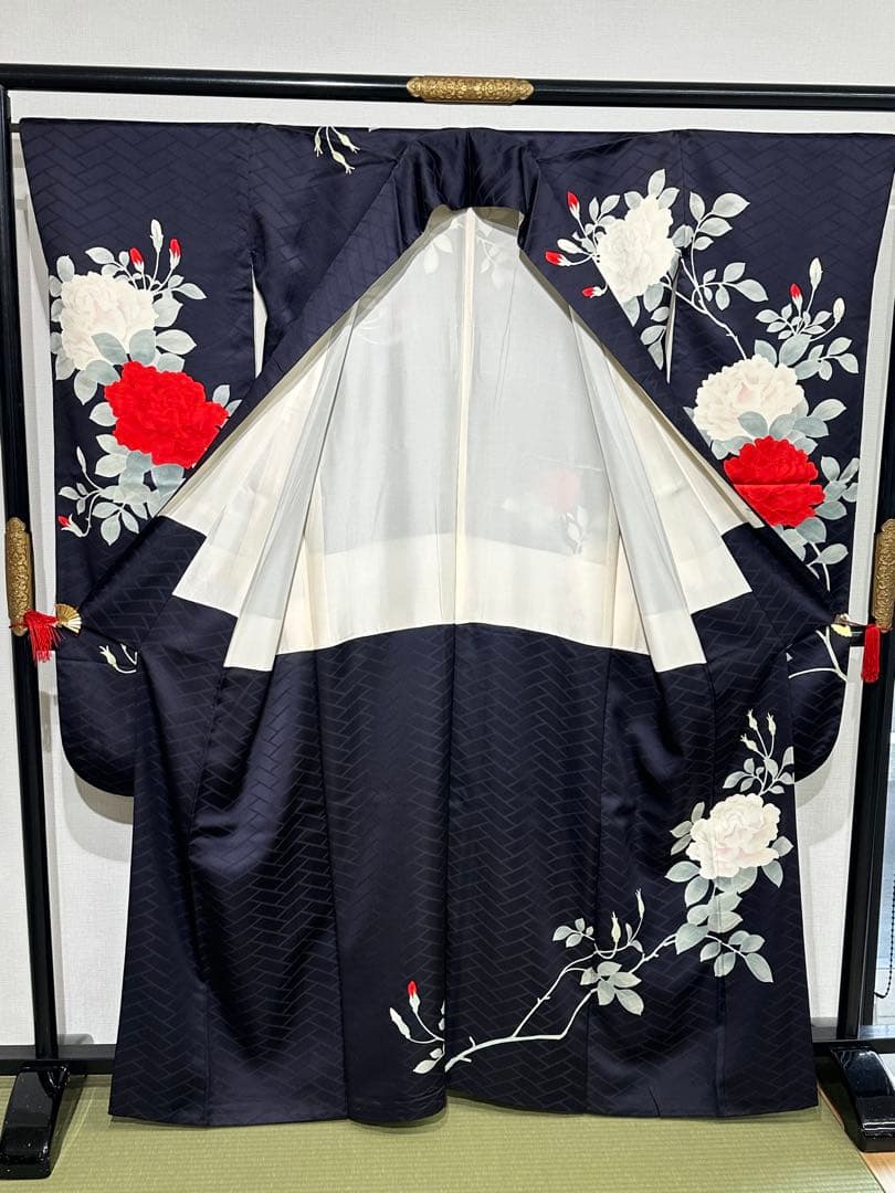 振袖 紫色　黒色　紺色　花柄　薔薇　バラ　身丈164cm 裄66cm