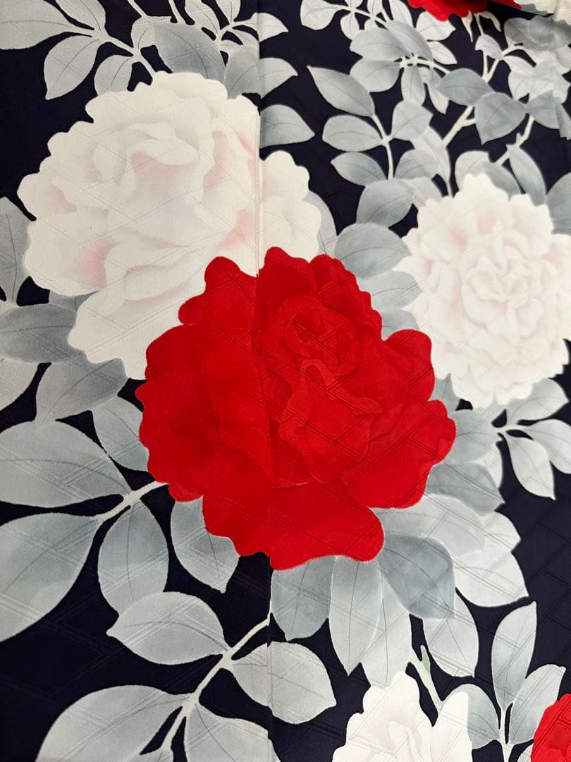 振袖 紫色　黒色　紺色　花柄　薔薇　バラ　身丈164cm 裄66cm