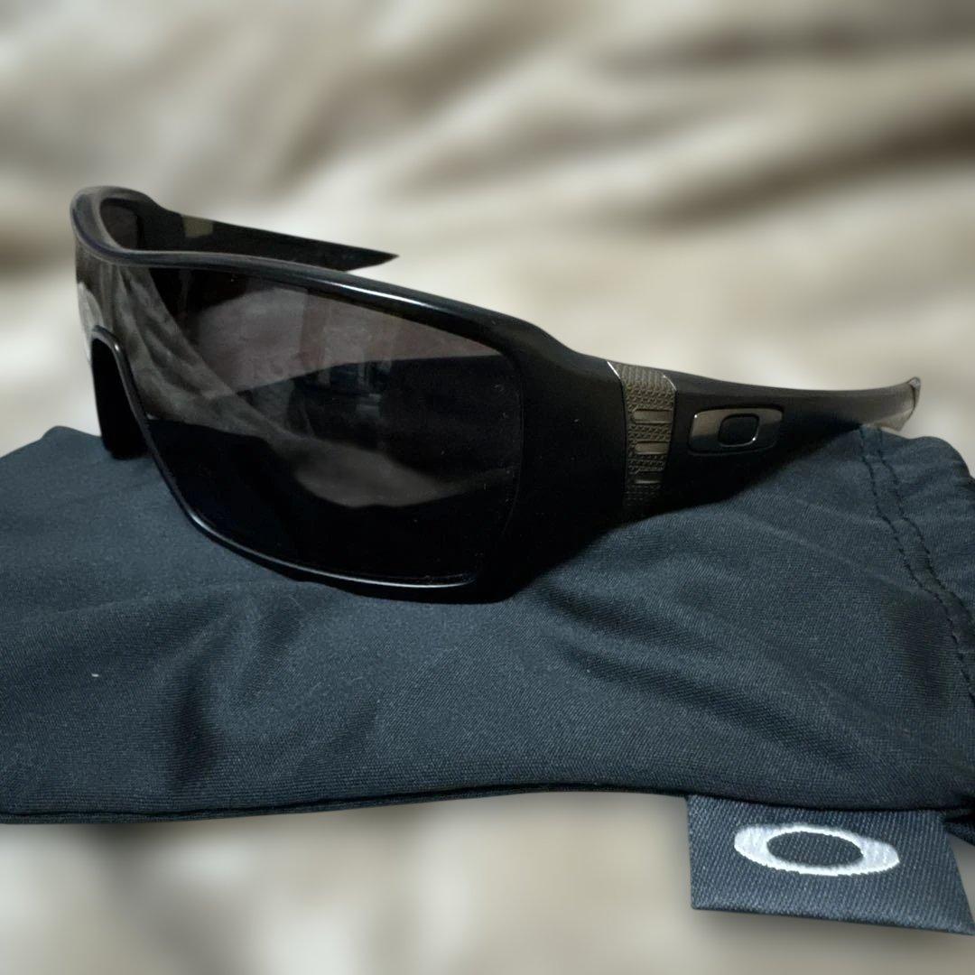 Oakley 偏光レンズスポーツサングラス ブラック ケース付き