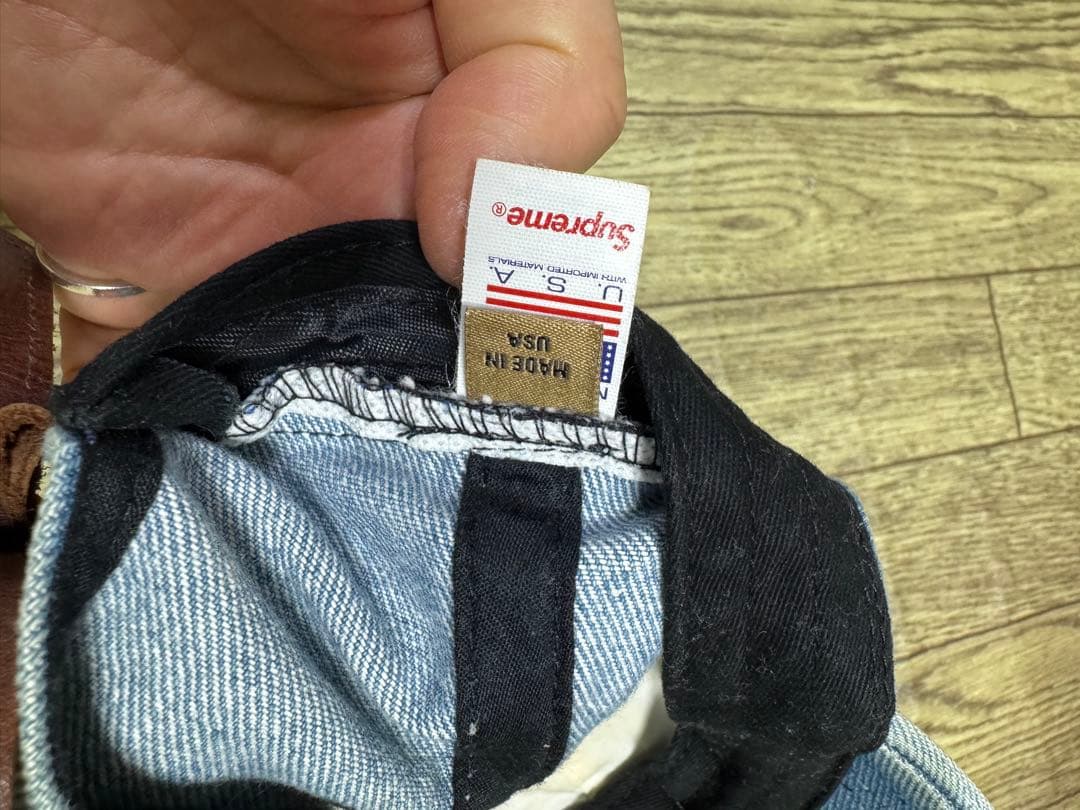 Burberry Supremeデニム キャップ