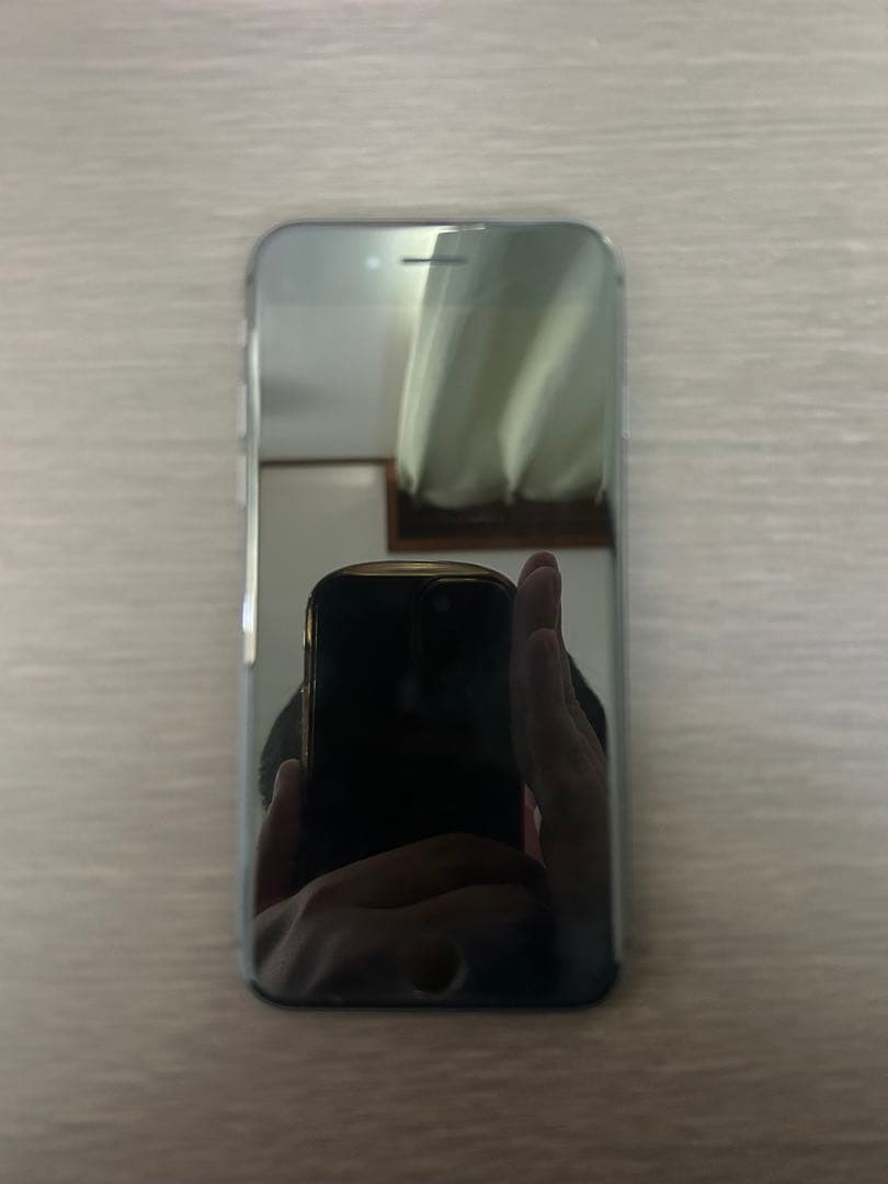 iPhone 8 SIMフリー 64GB スペースグレイ