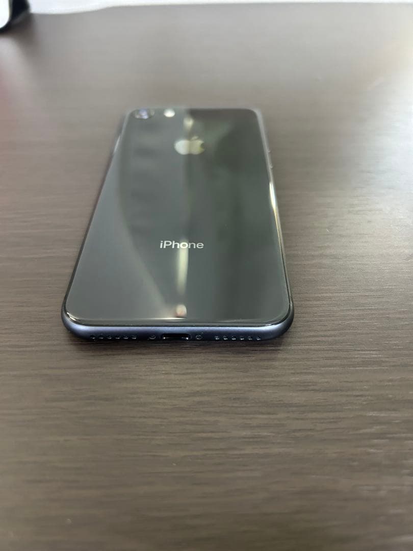 iPhone 8 SIMフリー 64GB スペースグレイ