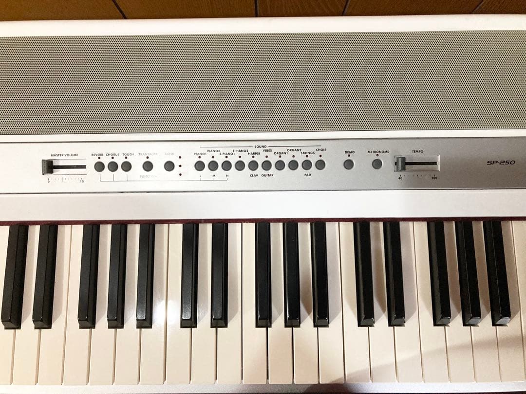 ✨ ✨人気デジタルピアノKORG SP-250白 2011年製❗️完動品特価❗️