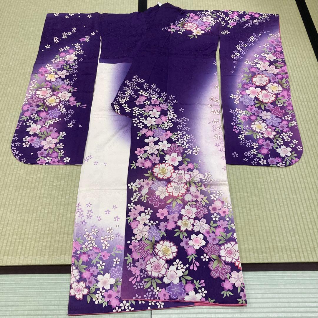 ☆中古品☆振袖　単品　正絹　紫系花模様Ｂ級品ヤケ有り振袖
