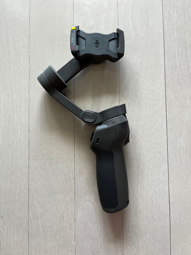 【美品・付属品完備】DJI Osmo Mobile 3 Combo