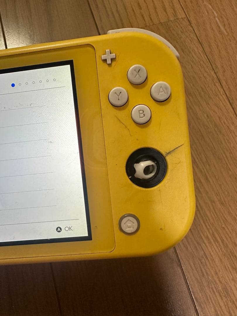 そ*う様 【ジャンク】Switch Lite 黄 右スティック故障