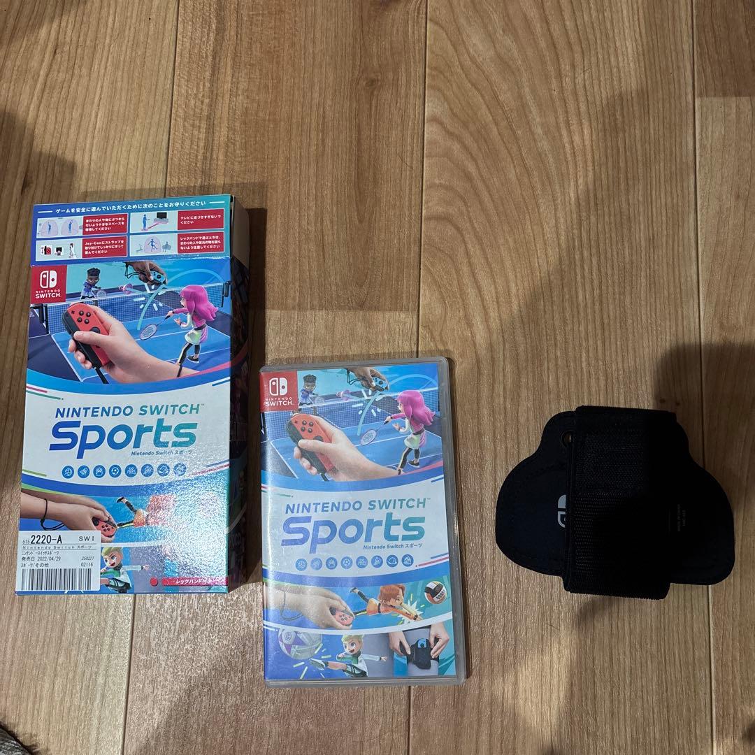 Nintendo Switch 本体 とSwitch SPORTSのカセット